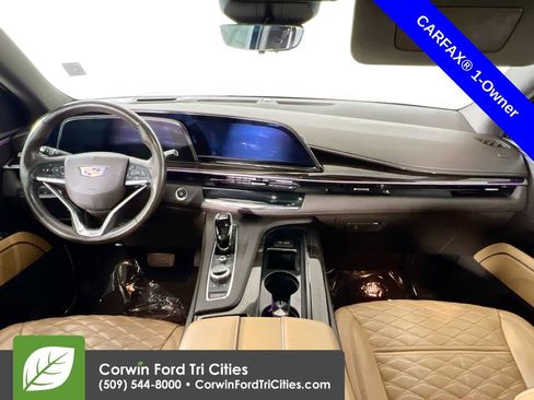 Used 2022 Cadillac Escalade ESV Premium Luxury AWD/4WD image 7
