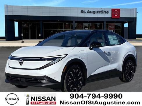 New 2026 Nissan Leaf Platinum+ w/ Cargo Package (Platinum+) FWD image 1