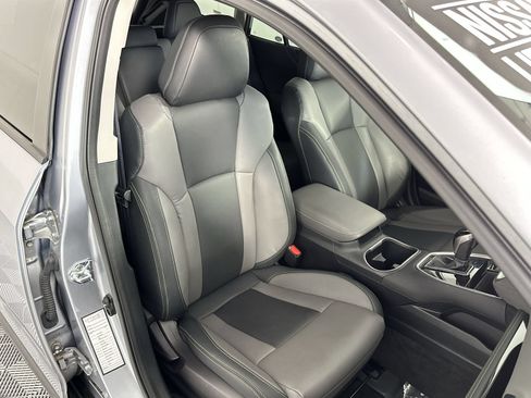 Used 2025 Subaru Outback Onyx Edition AWD/4WD image 27