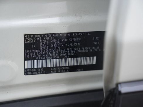 Used 2021 Toyota RAV4 XSE AWD/4WD image 32