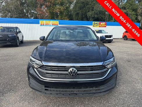 Used 2024 Volkswagen Jetta SE image 8