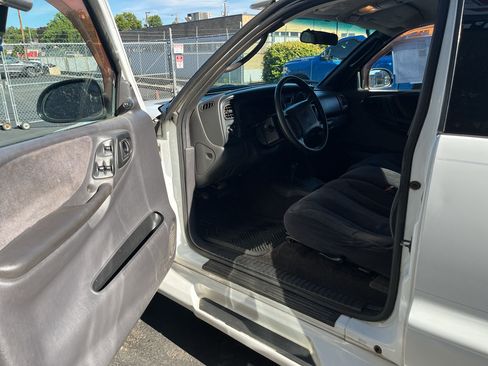 Used 2000 Dodge Dakota 4x4 Club Cab image 11