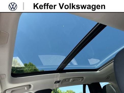 Used 2019 Volvo XC90 T6 Momentum w/ Advanced Package AWD/4WD image 26