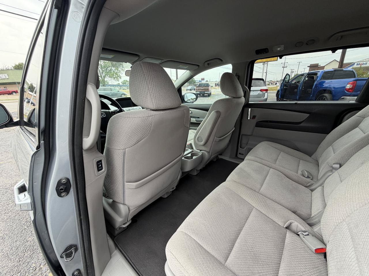 Used 2016 Honda Odyssey EX image 11
