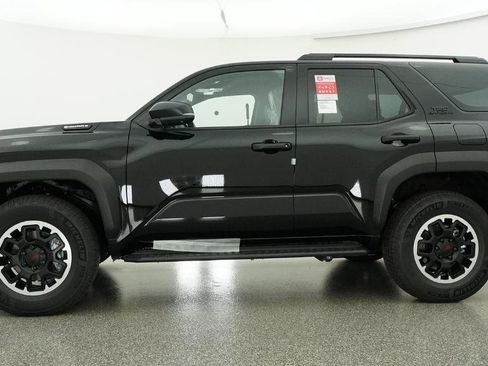 New 2026 Toyota 4Runner TRD Off-Road Premium AWD/4WD image 15