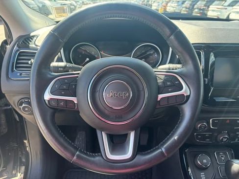 Used 2019 Jeep Compass Latitude AWD/4WD image 25