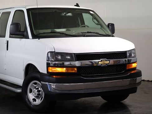Used 2024 Chevrolet Express 2500 w/ Driver Convenience Package RWD image 6