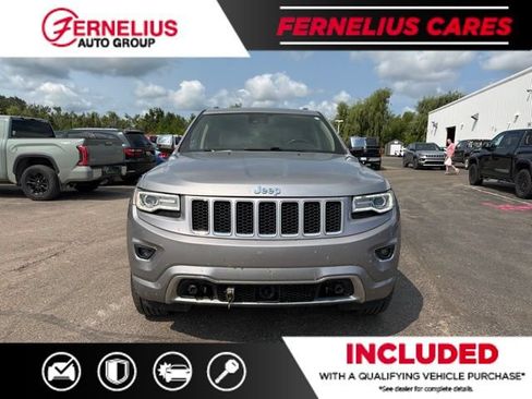 Used 2016 Jeep Grand Cherokee Overland w/ Advanced Technology Group AWD/4WD image 7