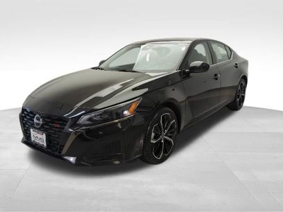 Used 2024 Nissan Altima 2.5 SR