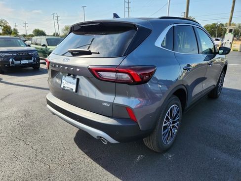 New 2026 Ford Escape SE image 4