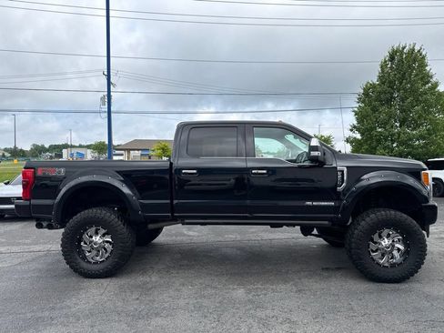 Used 2017 Ford F250 Platinum w/ Platinum Ultimate Package AWD/4WD image 6