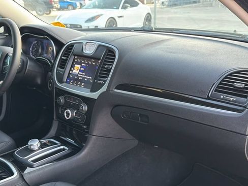 Used 2023 Chrysler 300 Touring w/ Sport Appearance Package RWD image 32