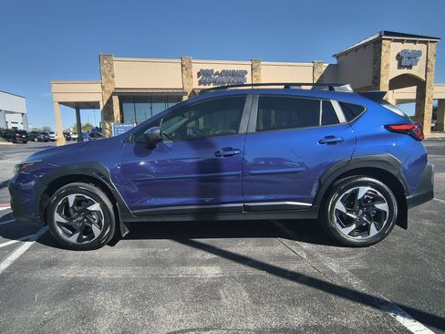 Used 2025 Subaru Crosstrek 2.5i Limited w/ Crosstrek Mirror Package image 4
