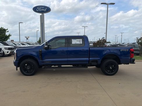 New 2026 Ford F250 Lariat w/ Black Appearance Package AWD/4WD image 2