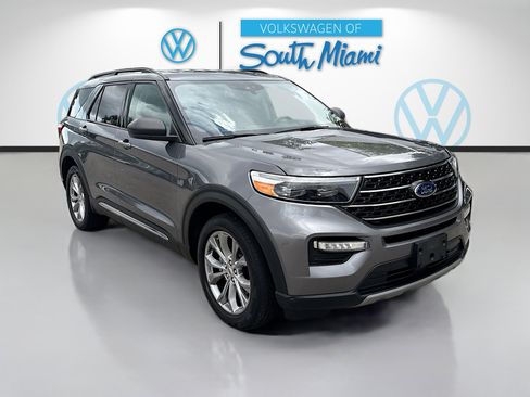 Used 2021 Ford Explorer XLT w/ Equipment Group 202A RWD image 1