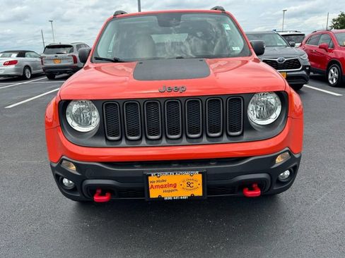 Used 2016 Jeep Renegade Trailhawk w/ Premium Trailhawk Package AWD/4WD image 9