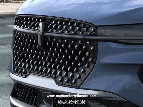 New 2026 Lincoln Nautilus Premier image 17