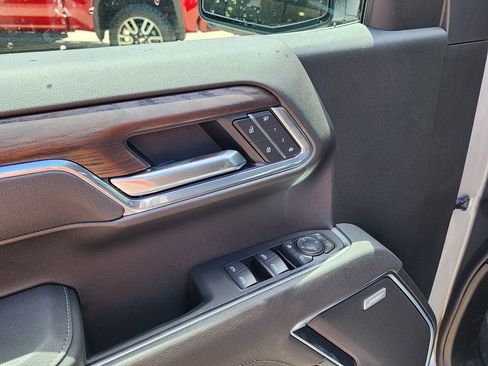 New 2026 GMC Sierra 1500 SLT AWD/4WD image 15