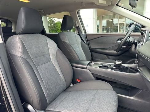 Used 2023 Nissan Rogue SV FWD image 42