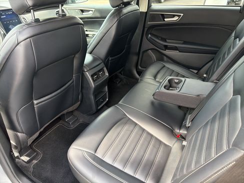 Certified 2024 Ford Edge SEL AWD/4WD image 11