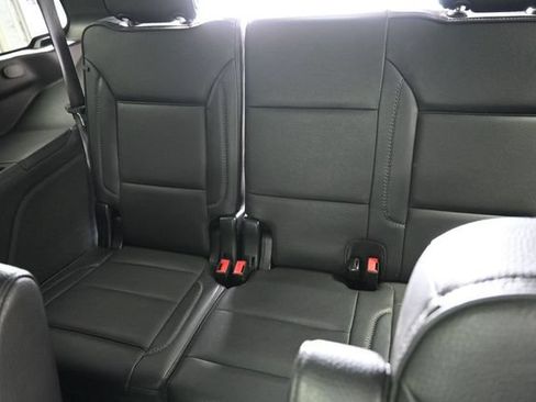 Used 2023 GMC Yukon Denali AWD/4WD image 16