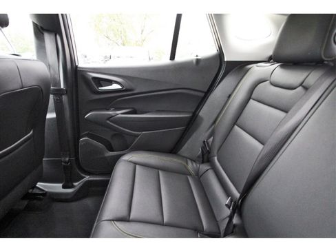 Used 2025 Chevrolet Trax ACTIV w/ Driver Confidence Package image 14