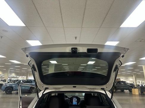 Used 2024 Subaru Crosstrek 2.5i Limited AWD/4WD image 21