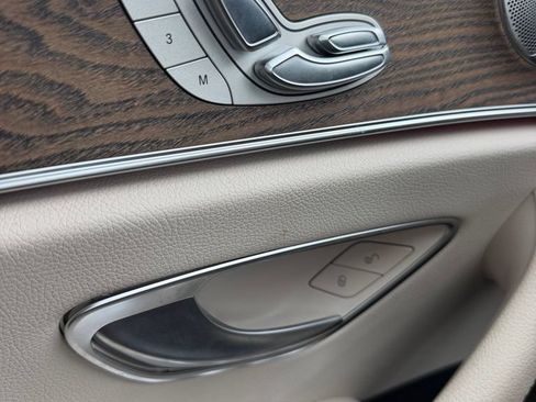 Used 2023 Mercedes-Benz E 350 4MATIC Sedan image 20