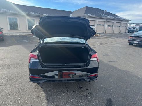 Certified 2023 Hyundai Elantra SEL image 21