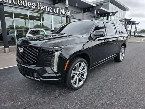 Used 2025 Cadillac Escalade ESV Premium Luxury w/ Touring Package AWD/4WD image 2