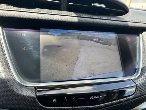 Used 2018 Cadillac XT5 Premium Luxury FWD image 21