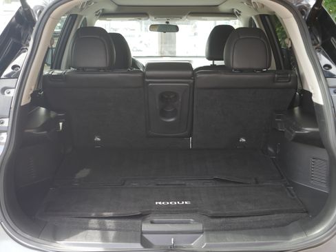 Used 2015 Nissan Rogue SL w/ SL Premium Package FWD image 20
