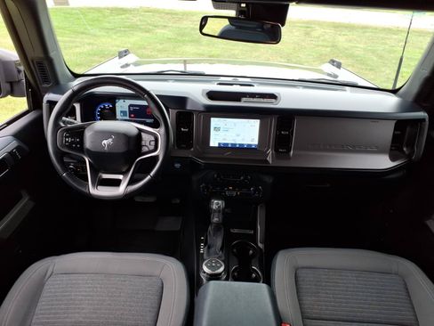 Used 2022 Ford Bronco Outer Banks AWD/4WD image 12