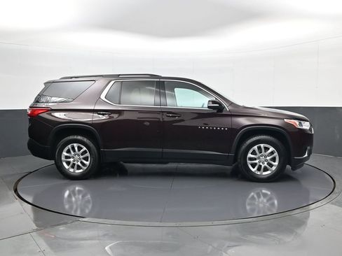 Used 2021 Chevrolet Traverse LT FWD image 4
