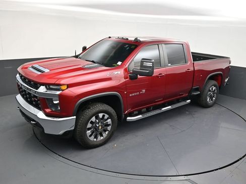 Used 2023 Chevrolet Silverado 2500 LT AWD/4WD image 13