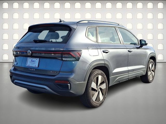 Used 2025 Volkswagen Taos S AWD/4WD image 7