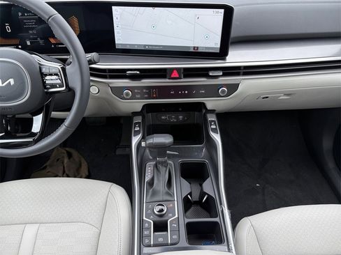 New 2025 Kia Sorento S w/ Panoramic Sunroof Package image 11