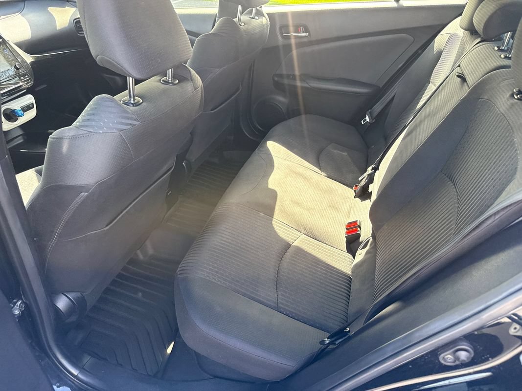 Used 2017 Toyota Prius Two w/ Carpet Mat Package FWD image 11