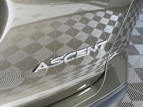 Used 2025 Subaru Ascent Premium AWD/4WD image 18