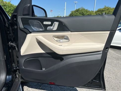 New 2026 Mercedes-Benz GLS 450 4MATIC image 39