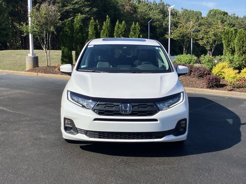 Certified 2025 Honda Odyssey EX-L image 3