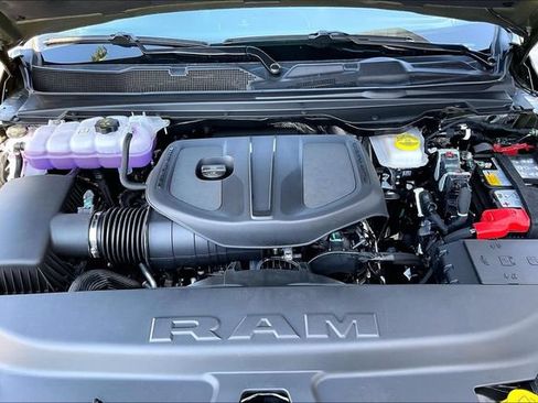 New 2026 RAM 1500 Big Horn AWD/4WD image 9