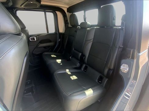 Used 2024 Jeep Gladiator Mojave w/ Safety Group AWD/4WD image 21