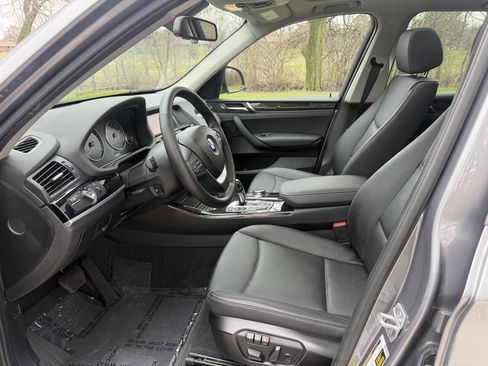 Used 2017 BMW X3 xDrive28i image 4