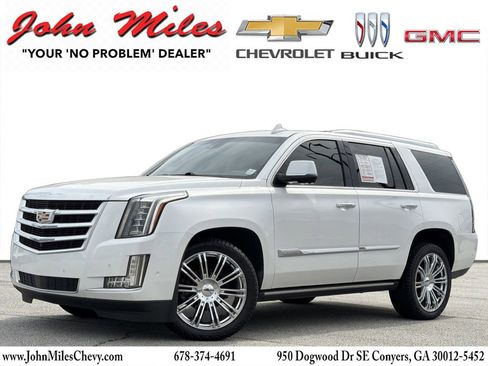 Used 2020 Cadillac Escalade Premium Luxury AWD/4WD image 1