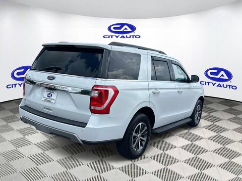 Used 2020 Ford Expedition XLT w/ Equipment Group 201A RWD image 4