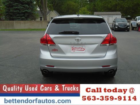 Used 2010 Toyota Venza FWD image 4