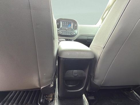 Used 2017 Chevrolet Colorado W/T RWD image 48