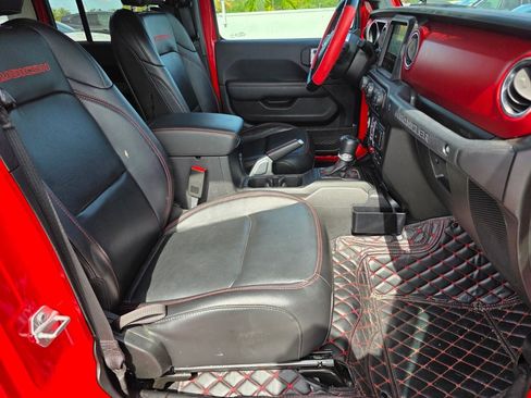 Used 2020 Jeep Wrangler Unlimited Rubicon AWD/4WD image 28