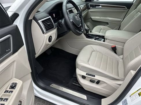 Used 2019 Volkswagen Atlas SEL Premium image 12